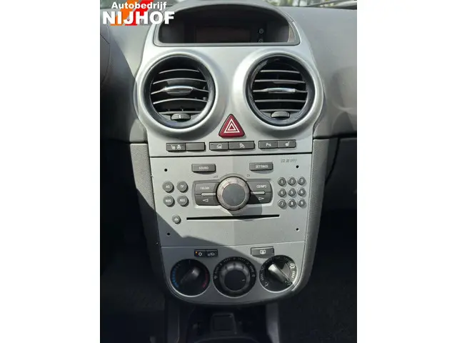Opel Corsa 1.4-16V 2012 Benzine 11
