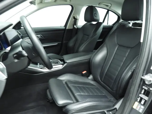 BMW 3 Serie Sedan 330e 2019 Hybride Benzine 8