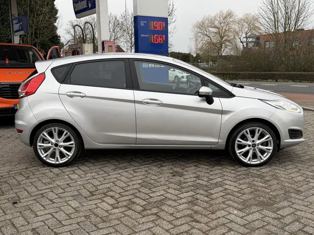 Ford Fiesta 1.0 Style 2015 Benzine 11