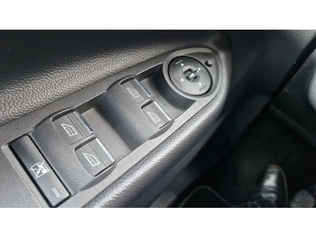 Ford Kuga 1.6 Titanium 2014 Benzine 20