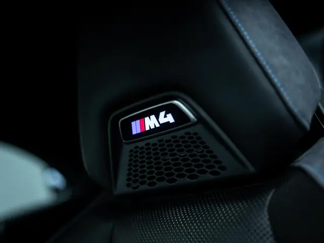 BMW M4 4-serie Cabrio xDrive Competition 2023 Benzine 18