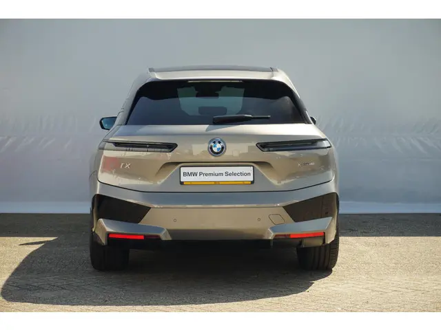 BMW iX xDrive40 2025 Elektrisch 6