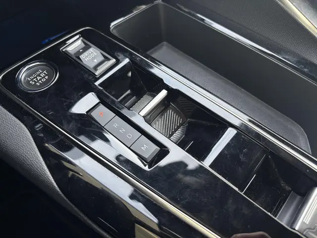 Peugeot 5008 1.2 PureTech GT 2024 Benzine 21