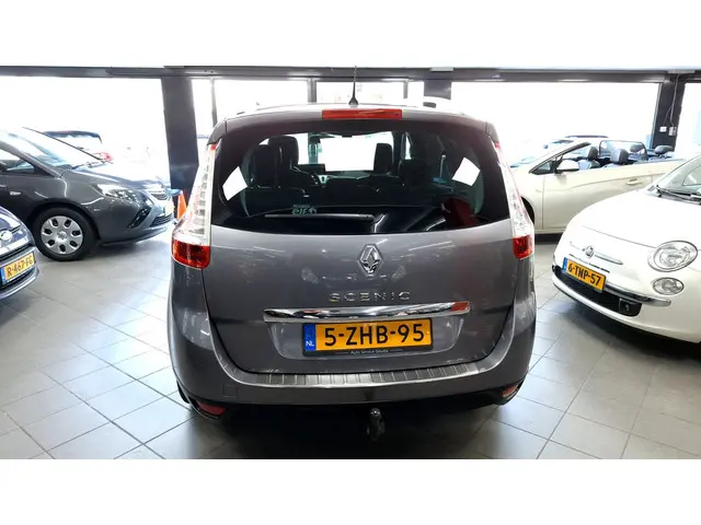 Renault Grand Scénic 1.2 TCe Bose 2015 Benzine 3