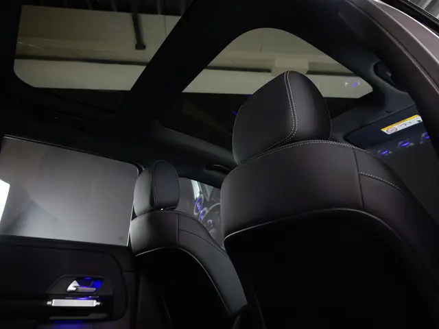 Mercedes-Benz EQB 250 Luxury Line 2023 Elektrisch 38