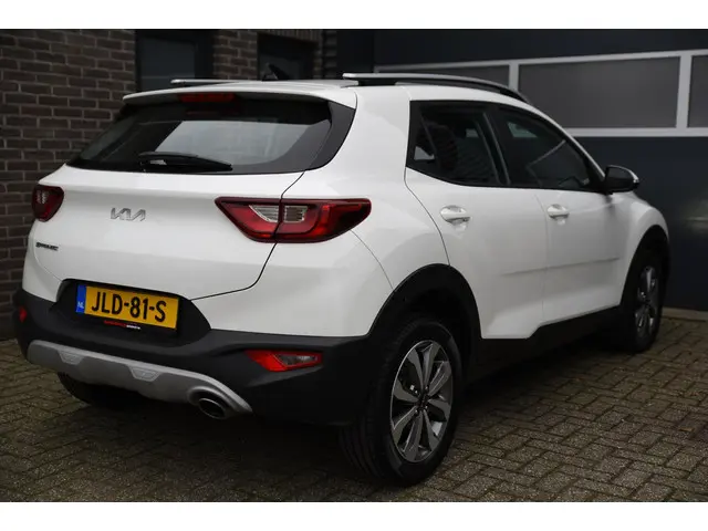 Kia Stonic 1.0 T-GDi DynamicPlusLine 2022 Benzine 36