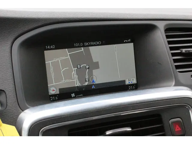 Volvo V60 1.6 T3 R-Design 2015 Benzine 13