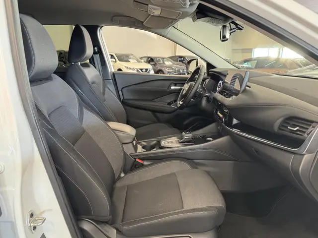 Nissan QASHQAI 1.3 MHEV Xtronic 2023 Benzine 14