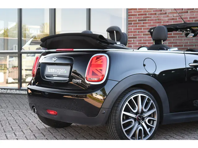 MINI Cooper Cabrio Mini 1.5 136pk 2020 Benzine 22