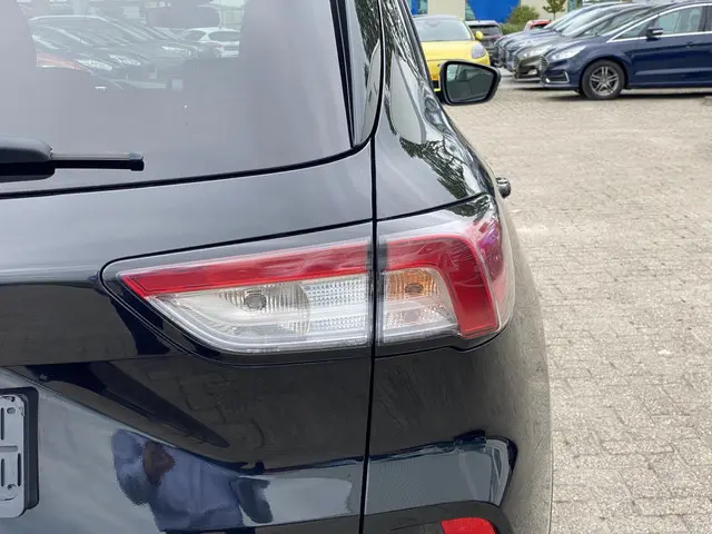 Ford Kuga 2.5 PHEV Titanium 2021 Hybride Benzine 17
