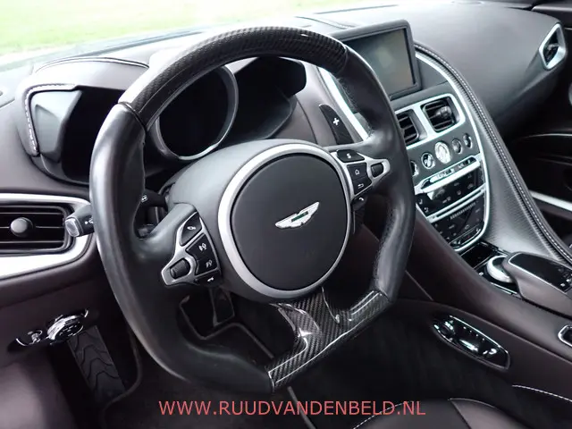 Aston Martin DBS 5.2 V12 Superleggera 2019 Benzine 27