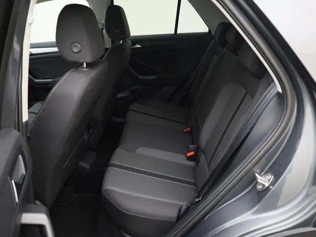 Volkswagen T-Roc 1.0TSI/116PK Life 2025 Benzine 18