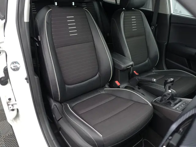 Kia Rio 1.0 TGDI GT-Line Blackpack- 2019 Benzine 3