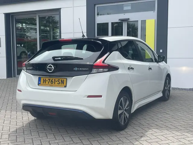 Nissan Leaf 2