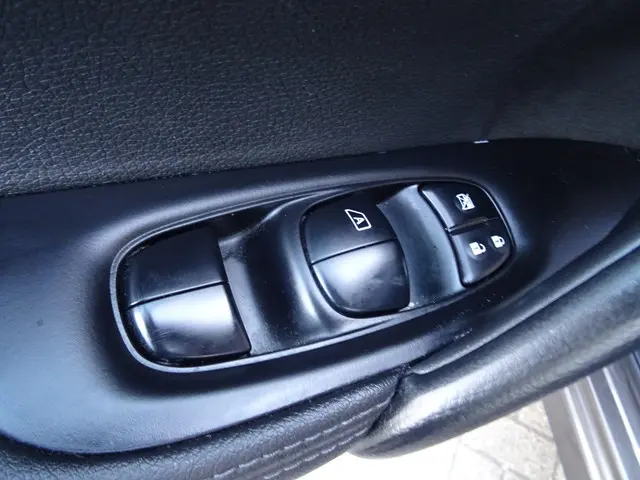 Nissan QASHQAI 1.2 Tekna 2014 Benzine 24