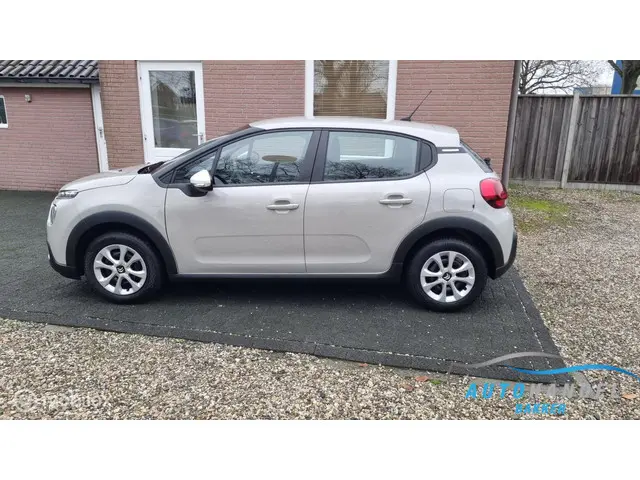 Citroën C3 1.2 PureTech Plus 2024 Benzine 2