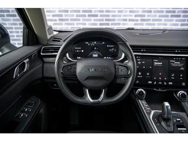 Lynk & Co 01 1.5 Plug-in Hybride 2022 Hybride Benzine 3