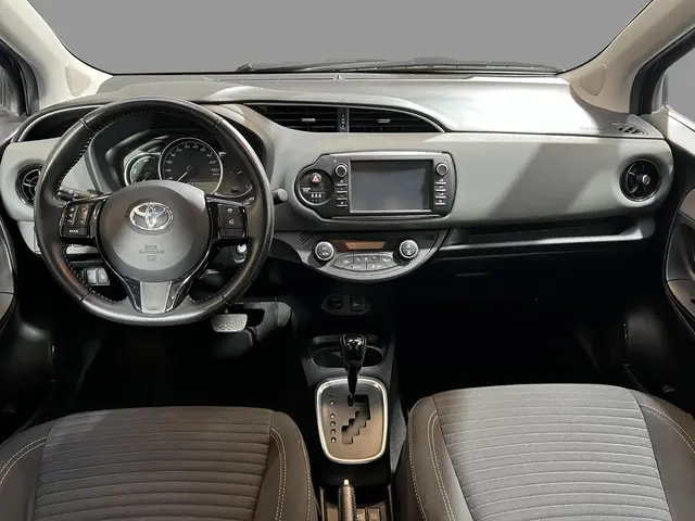 Toyota Yaris 1.5 Hybrid Design 2017 Hybride Benzine 2