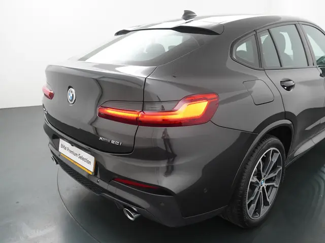 BMW X4 xDrive20i High Executive Edition 2020 Benzine 28