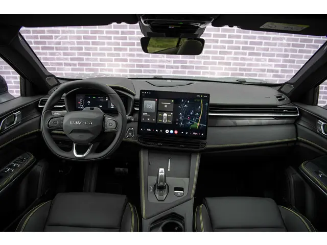 Lynk & Co 01 1.5 More 2025 Hybride Benzine 5