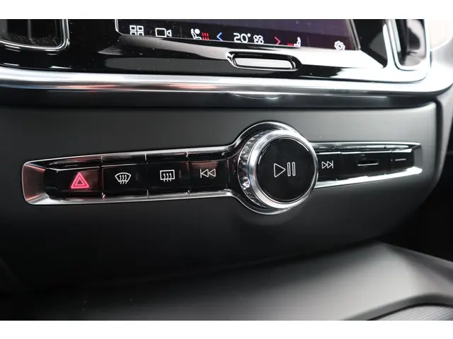 Volvo V60 Cross Country 2.0 B5 AWD Plus 2023 Benzine 32