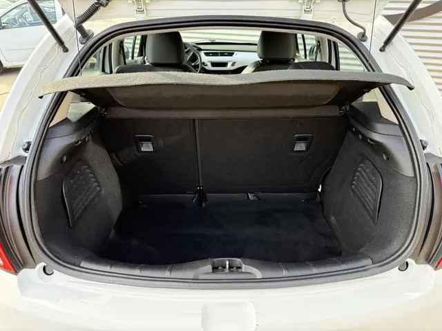 Citroën C3 1.2 VTi Collection 2013 Benzine 23