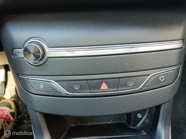 Peugeot 308 1.2 PureTech Blue Lease Premium 2014 Benzine 20