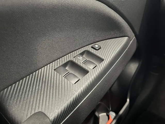 Mitsubishi Space Star 1.2 Dynamic 2024 Benzine 13