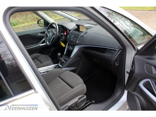 Opel Zafira Tourer 1.4 Business+ 7p. 2014 Benzine 15