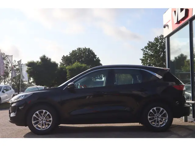 Ford Kuga 1.5 EcoBoost Titanium 2021 Benzine 9