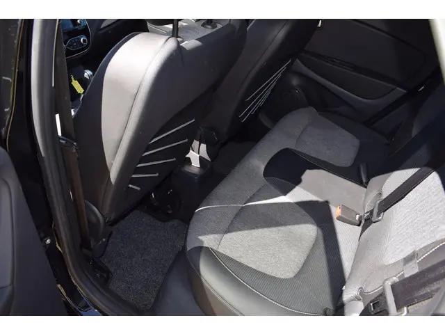 Renault Captur 1.3 TCe Intens 2018 Benzine 10