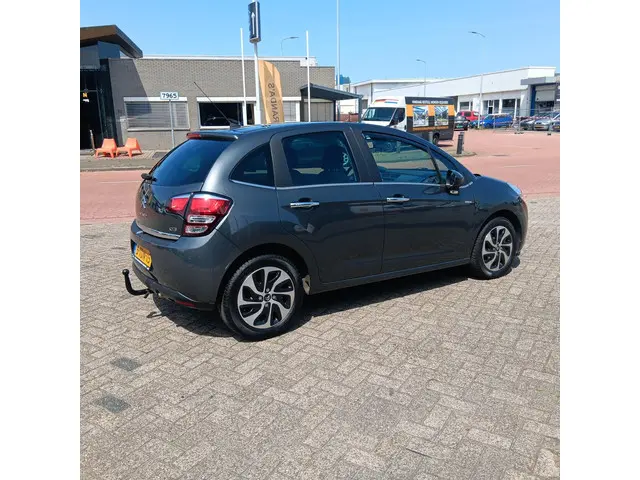 Citroën C3 1.2 VTi Exclusive 2014 Benzine 2