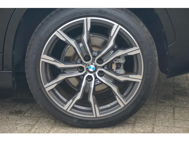 BMW X1 xDrive25e 2021 Hybride Benzine 26