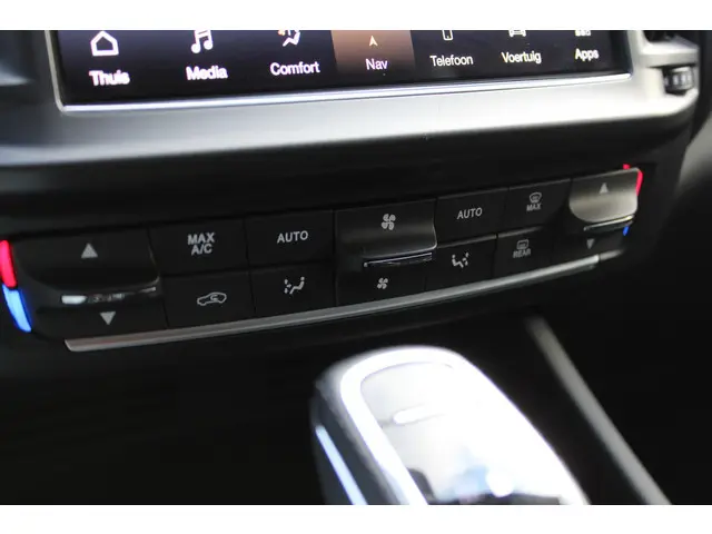 Maserati Levante 2.0 Hybrid Executive 2022 Benzine 37