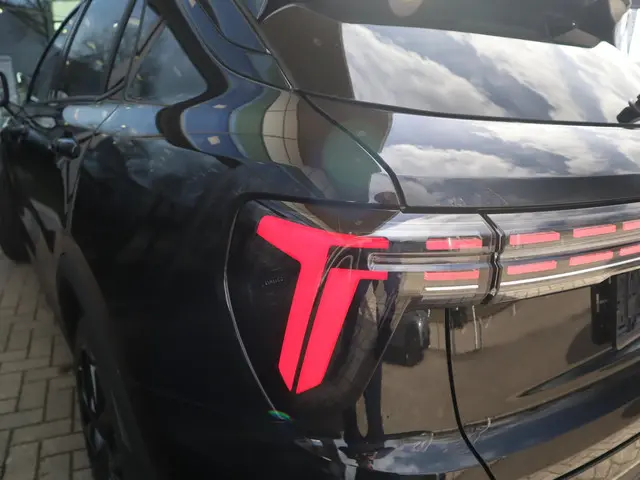 Lynk & Co 01 1.5 More 2026 Hybride Benzine 6