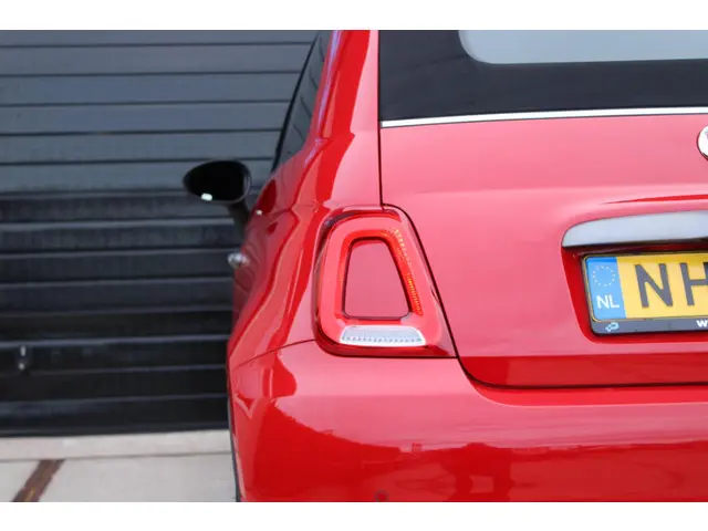 Fiat 500C 0.9 TwinAir Turbo Sport Cabrio 2017 Benzine 57