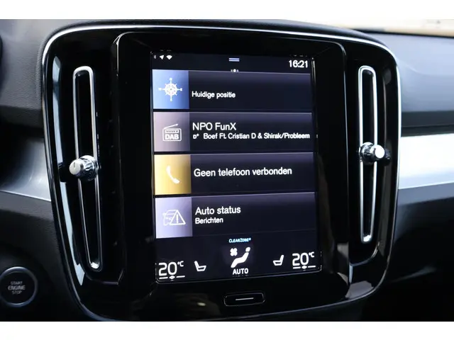 Volvo XC40 T4 Plug-in hybrid Core Bright 2022 Benzine 24