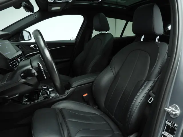 BMW 1 Serie 5-deurs M135i xDrive 2023 Benzine 7