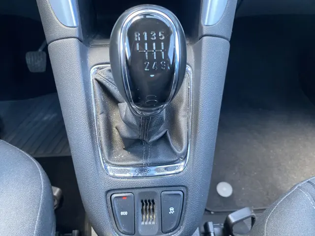 Opel Zafira Tourer 1.4 Cosmo 2012 Benzine 26