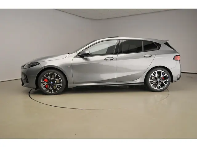 BMW 1 Serie 120 2024 Benzine 2