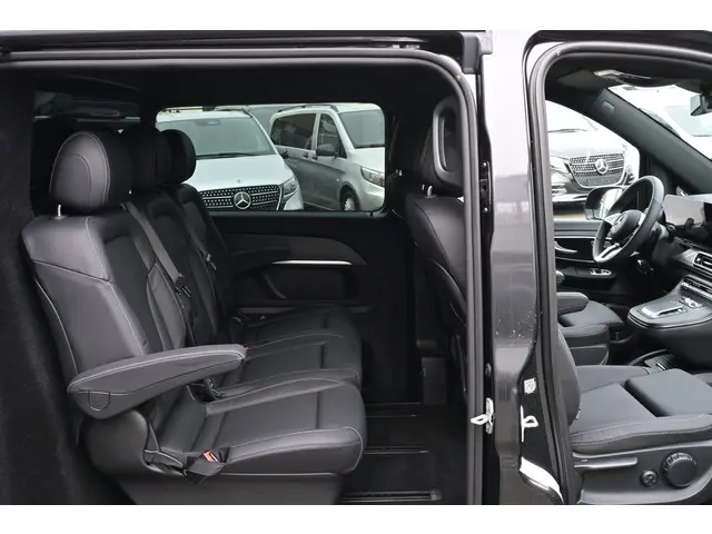 Mercedes-Benz V-Klasse 300d L3 DC AMG pakket 2024 Diesel 9