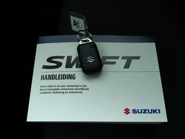 Suzuki Swift 1.2 Style Smart Hybrid 2024 Benzine 11