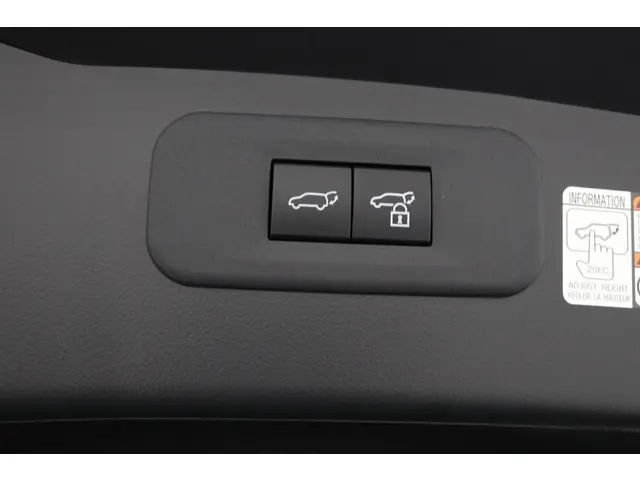 Lexus NX 450h+ AWD Launch Edition 2022 Hybride Benzine 42