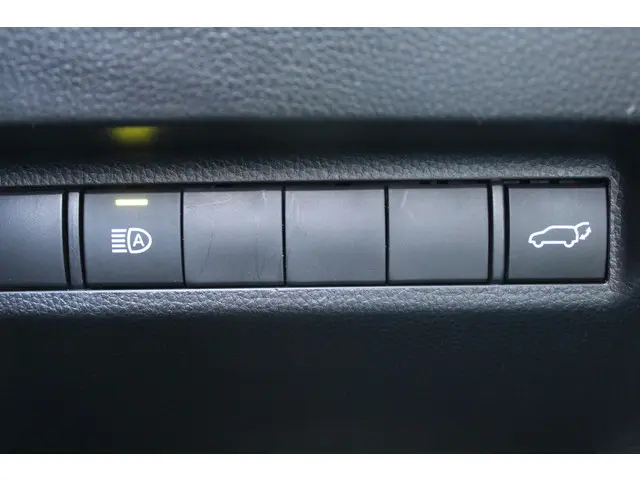 Toyota RAV4 2.5 Hybrid Dynamic 2021 Hybride Benzine 25