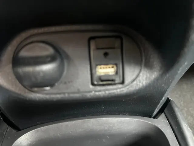 Toyota Yaris 1.5 Hybrid Active 2020 Hybride Benzine 14