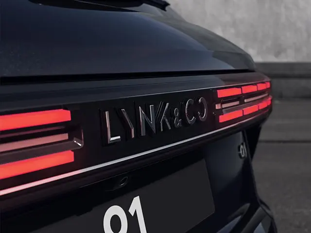 Lynk & Co 01 1.5 Core 2025 Hybride Benzine 7