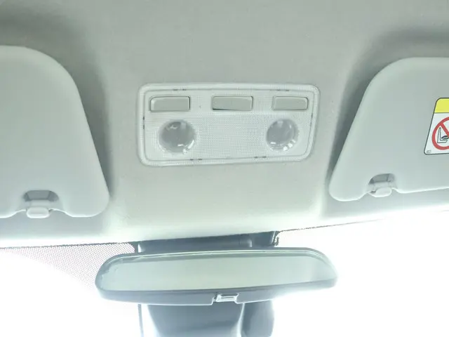 Toyota Yaris 1.5 Hybrid Dynamic 2020 Hybride Benzine 35