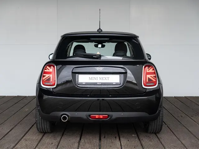 MINI 3-Deurs Cooper 2021 Benzine 5