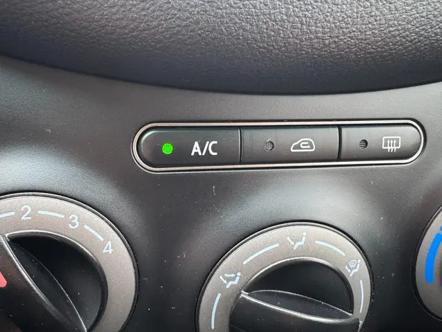 Hyundai i10 1.0 i-Drive Cool /Airco/5-Deurs/ 2012 Benzine 13
