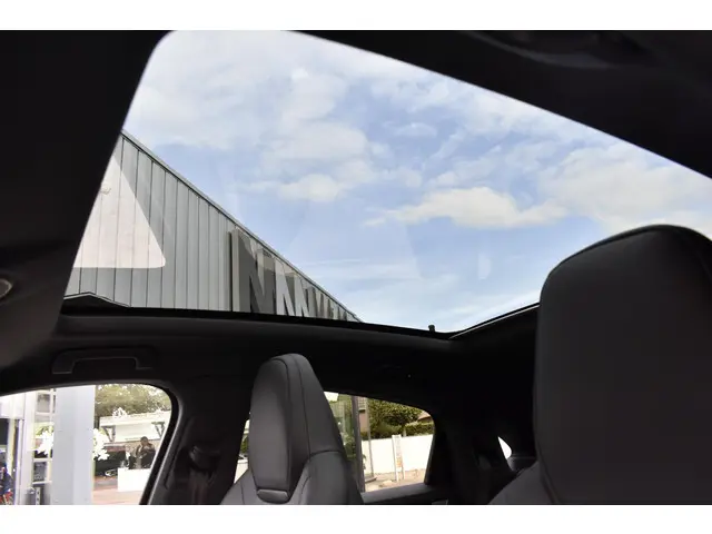 Porsche Cayenne 3.0 E-Hybrid 2024 Hybride Benzine 21